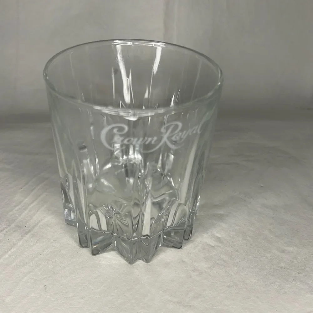 Crown Royal Crystal Glass 10 Ounces Bar Cocktail Rocks 3 In Round 3 1/2 In Tall